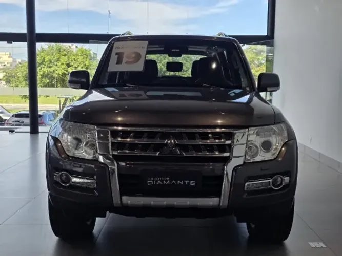 Mitsubishi Pajero HPE Full 3.2 4X4 T.i.dies. 5P AUT 2019