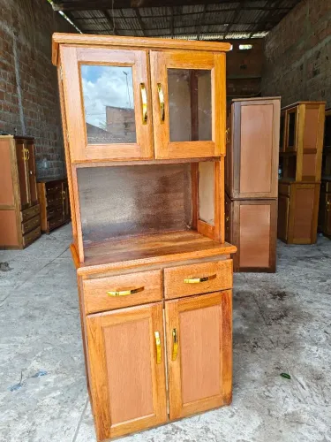 Armário de madeira de duas portas novo