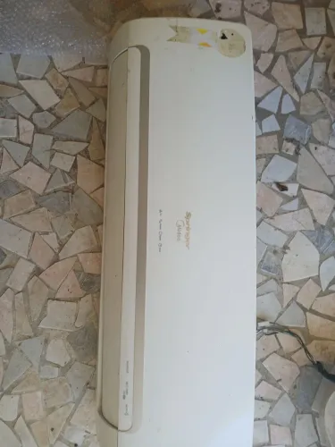 2 evaporadora Midea 9mil e 12mil