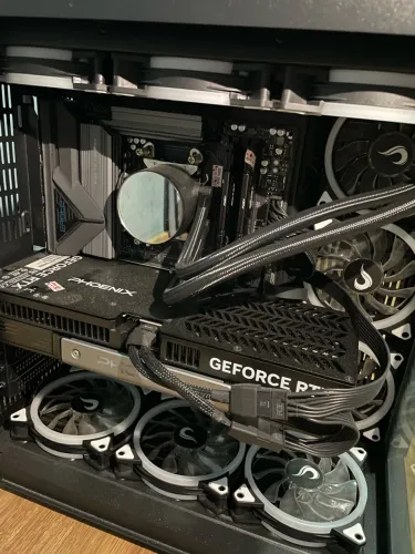 NVIDIA GEFORCE RTX 5070Ti 16gb