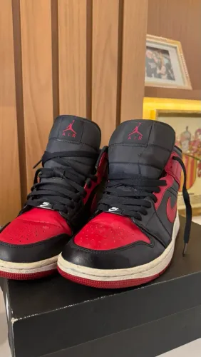 TÊNIS AIR JORDAN MID BANNED 2020