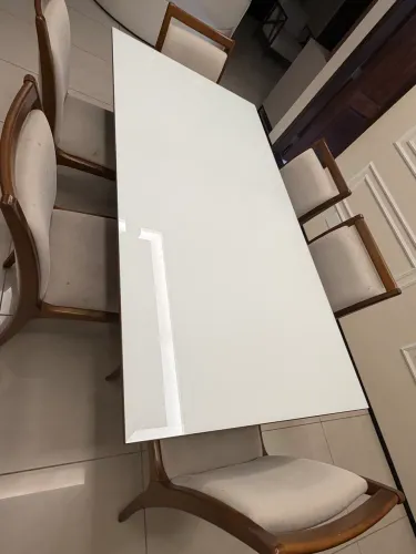 Mesa tampo de vidro com 6 cadeiras