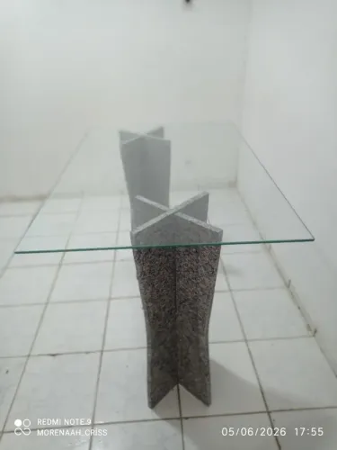 VENDO MESA DE VIDRO 
