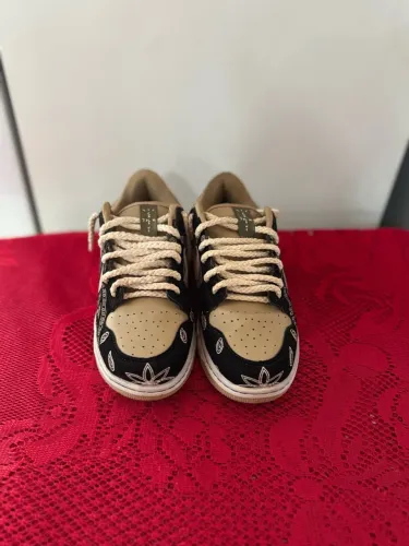 Tênis Nike Travis Scott x Cactus Jack