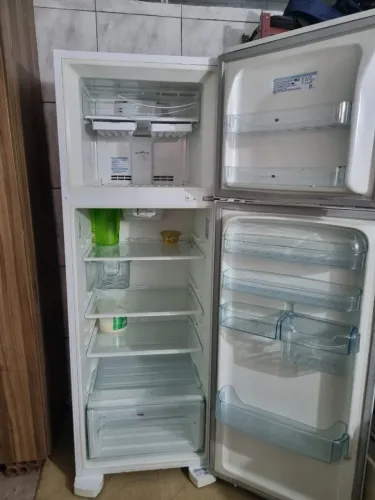 Geladeira Eletrolux
