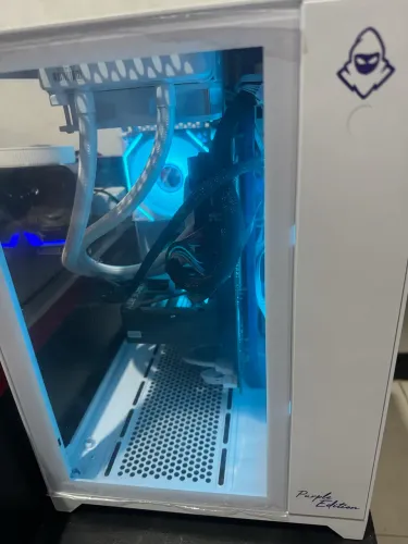 Gabinete mancer cv100 purple edition