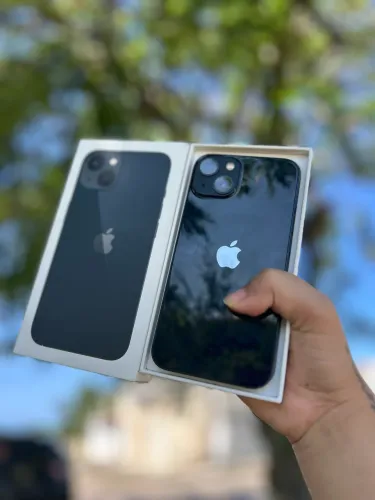 iPhone 13 black 128Gigas 87% completo 085
