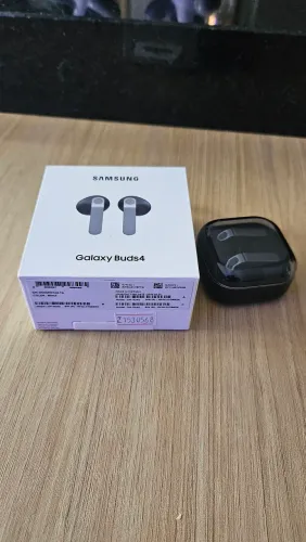 Galaxy buds 4