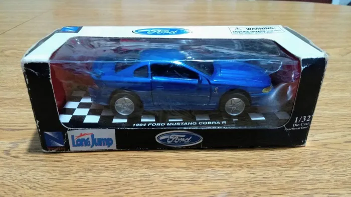 NewRay e Long Jump, Ford 1994 Mustang Cobra R 1/32