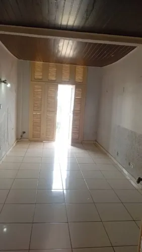 Alugo apartamento
