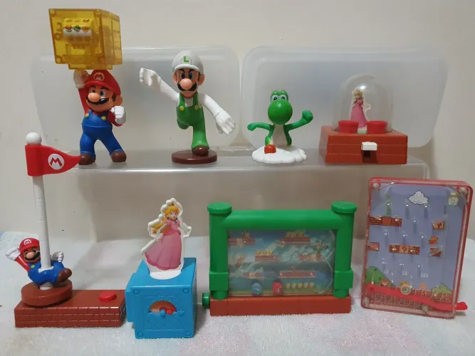 Coleção Super Mario Mc Donalds 2018 com 8 brinquedos
