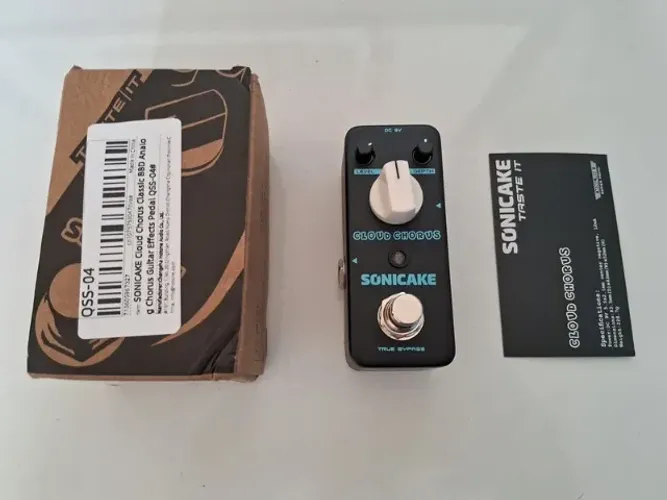 Pedal Sonicake Cloud Chorus - Na caixa