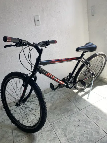 Bike Aro 26 Ello com Marchas + Freio Reforçado e Banco Conforto