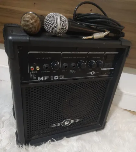 Caixa de Som e Microfone 