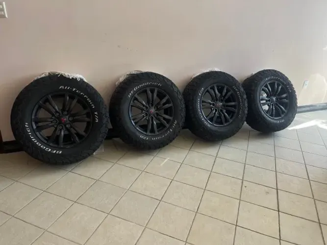 Kit 4 Pneus BF Goodrich All Terrain 265/70r18