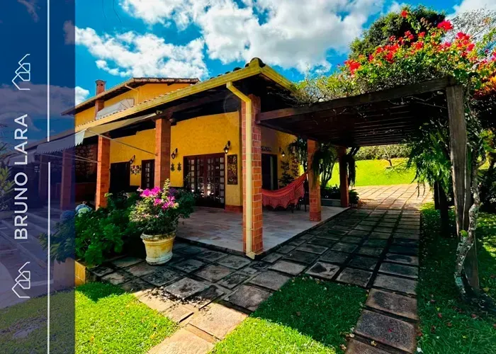Casa à venda no Condomínio Fazenda Solar- Igarapé/MG