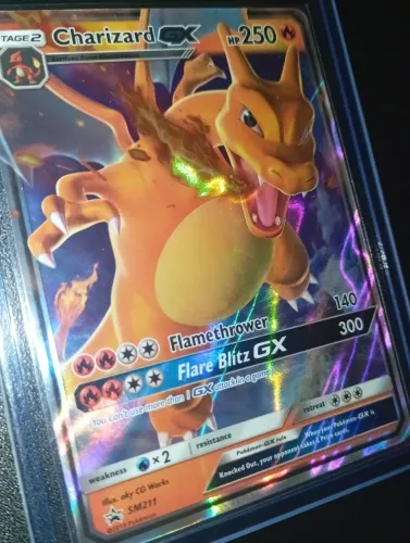 Carta Pokémon Charizard GX PROMO 2019 INGLÊS em Perfeito Estado