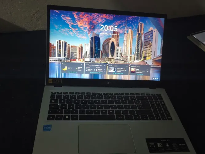 Notebook Acer Aspire 3 15, perfeito estado