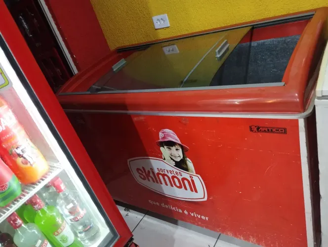 Vendo Freezer de Sorvete Marca Skimoni 