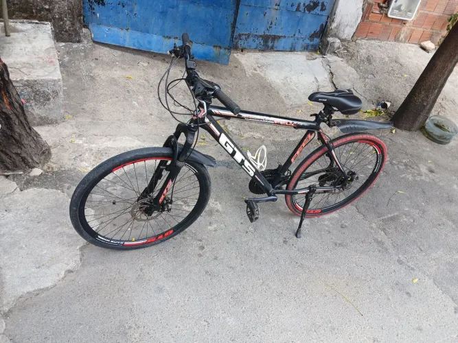 VENDO BICICLETA ARO 26 GTS FREIOS A DISCO *LEIA A DESCRIÇÃO*