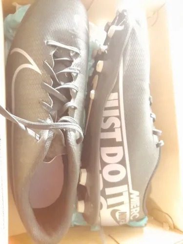 CHUTEIRA NIKE MERCURIAL VAPOR - USADO (PRATICAMENTE NOVA)