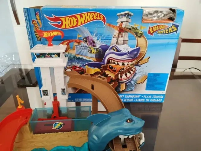 Pista HotWheels - Ataque do Tubarão