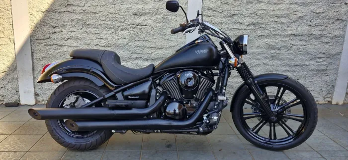 KAWASAKI Vulcam 900 custom 2013