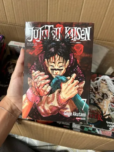 Mangá Jujutsu Kaisen - Volume 7