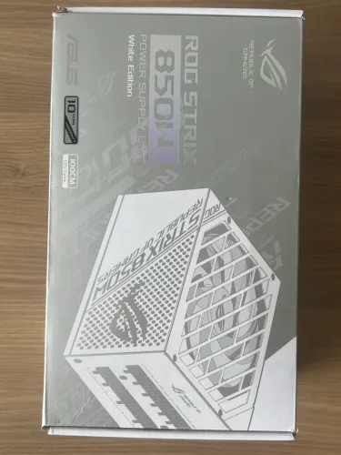 FONTE Rog Strix 850W White Edition NOVA 80 Plus Gold