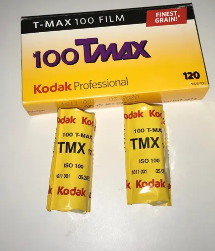 Filme Kodak TMAX 100 (02 ROLOS)