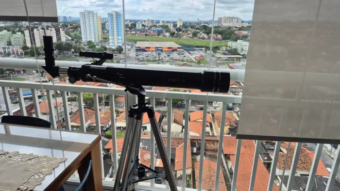 Telescópio Toya 700mm.