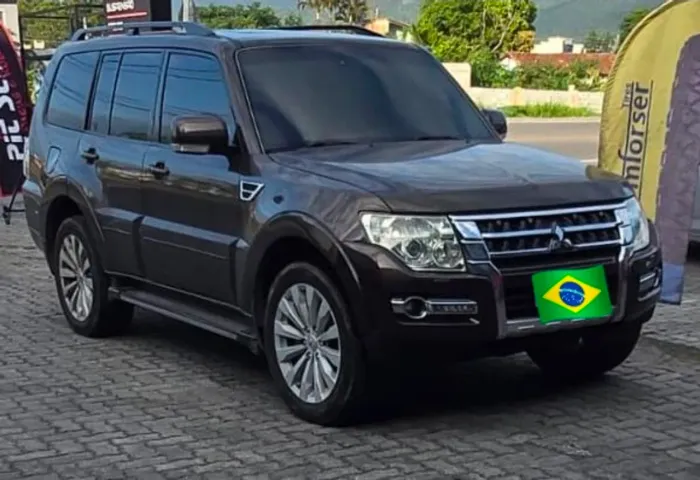 Mitsubishi Pajero HPE Full 3.2 4X4 T.i.dies. 5P AUT 2019