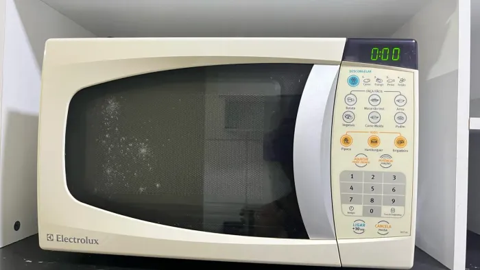 Micro ondas Eletrolux 18L