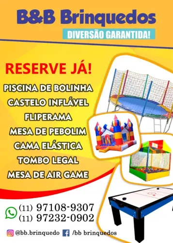 Brinquedos infantis porta fechada. Aceito carro do meu interesse.