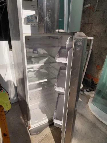 ? GELADEIRA ELECTROLUX 2 PORTAS FROST FREE