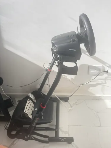 Volante Logitech G923 + suporte Extreme SimRacing SGT
