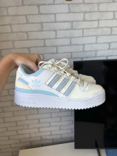 tênis adidas feminino