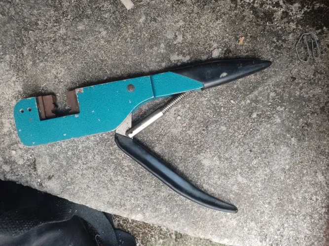 Alicate de crimpagem manual com catraca