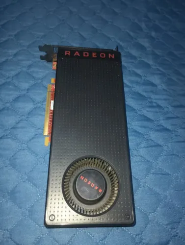 Rx 570 com defeito leia a descrição( negociável)