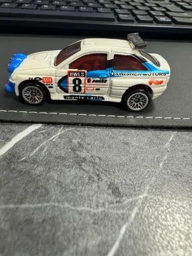 Carrinho Hot Wheels Escort RS Rally