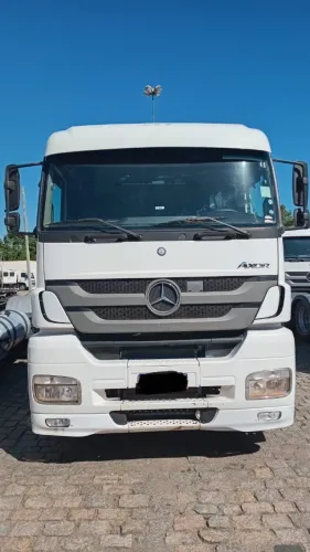 VENDE-SE CAMINHÃO MERCEDES AXOR 2544