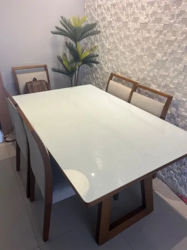 Mesa de jantar retangular