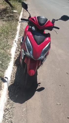 Honda elite 125 moto bem conservada  