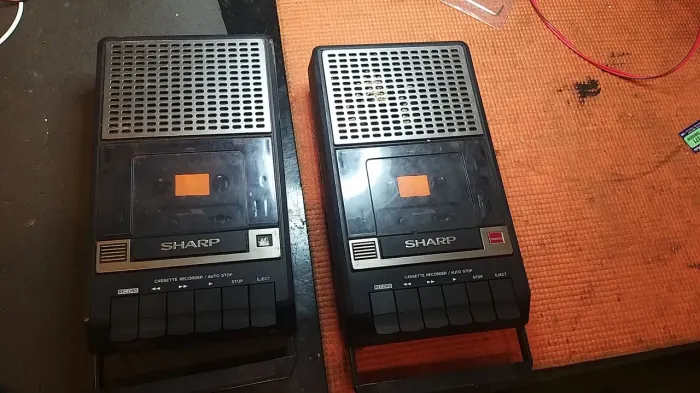 2 gravadores Sharp Cassete pelo preço de 1, no estado fotos, pouco uso, leia!
