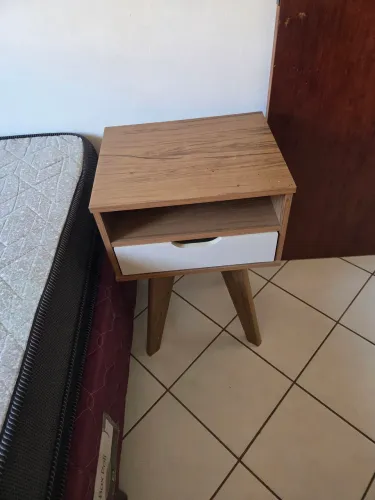 Mesa cabeceira