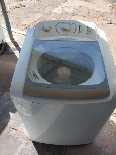 Vende uma máquina de lavar roupa Electrolux 12kg