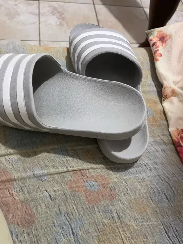 Chinela Adidas 