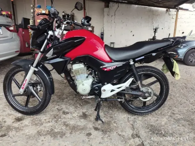 Moto com mecânica zero rodas de liga e freio a disco
