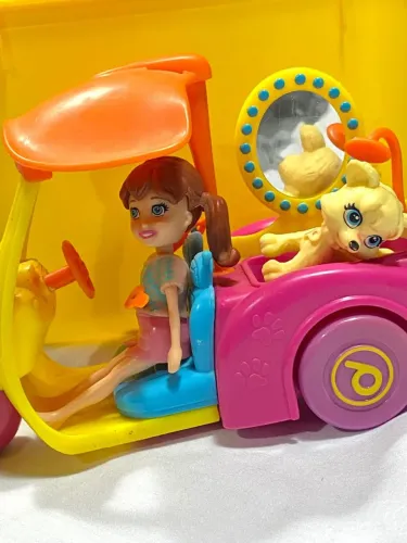 Polly pet shop.