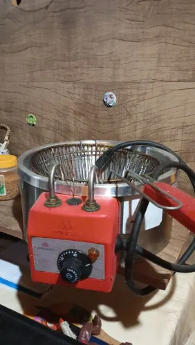 Prensa de lanche e fritadeira